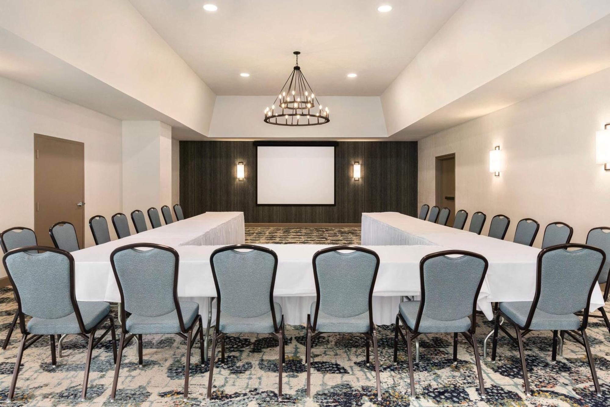 Hilton Garden Inn Monterey Kültér fotó