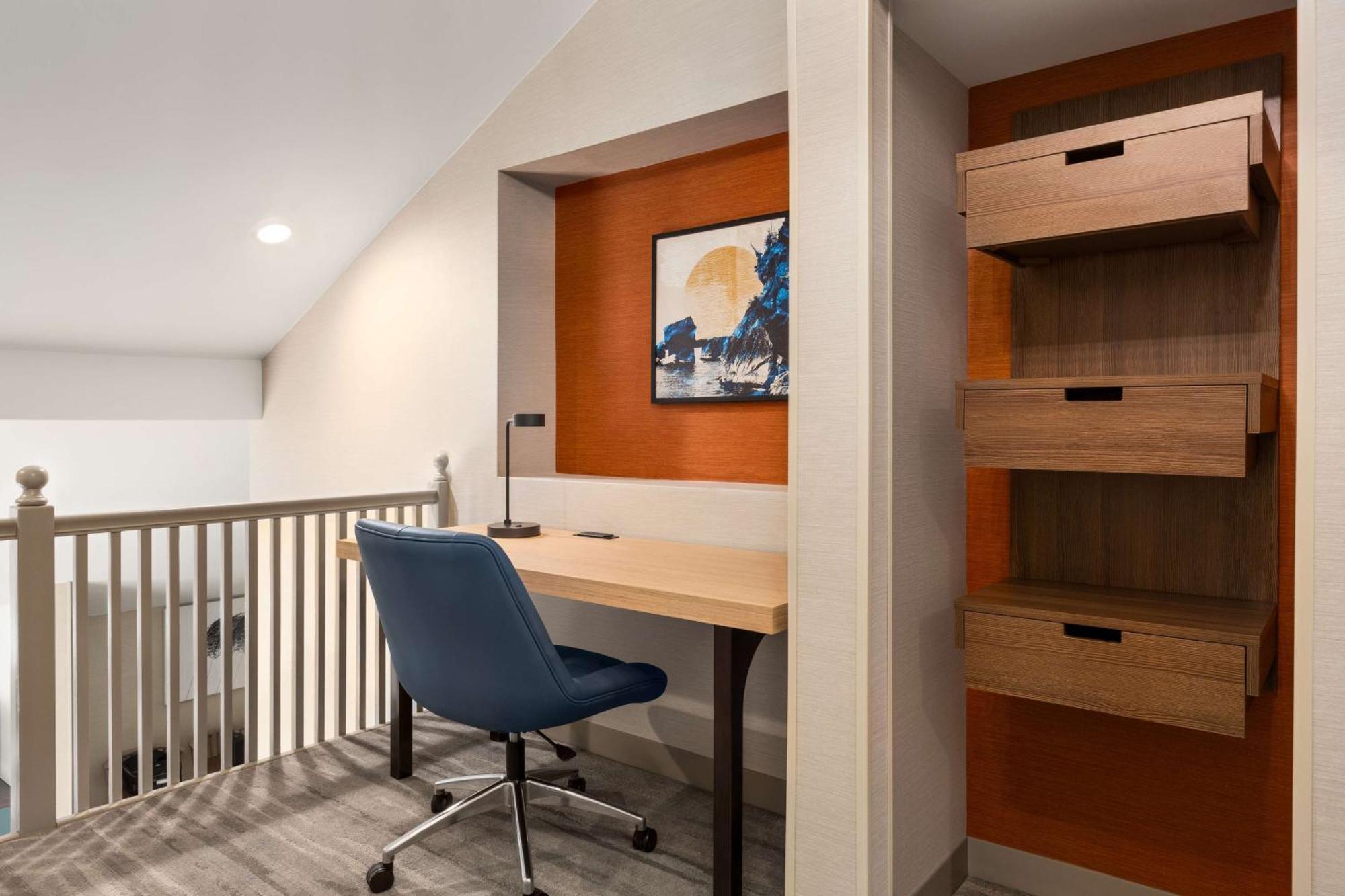 Hilton Garden Inn Monterey Kültér fotó